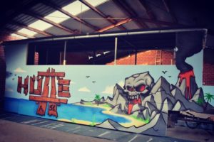 Hütte-ausenwerbung-Graffiti-1024x657
